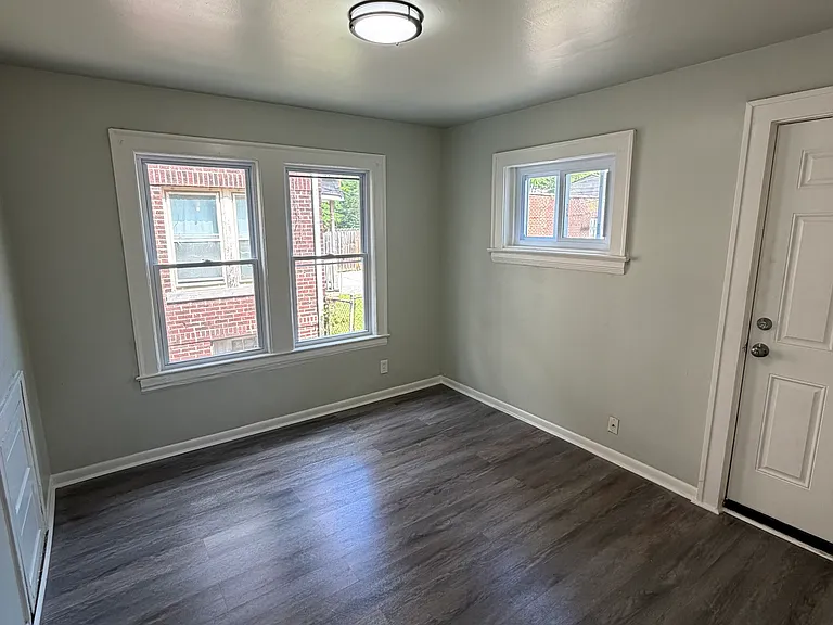 929 Thornhill Dr #1 — Photo 14