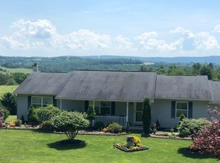 110 Valley View Rd, Stillwater, PA 17878