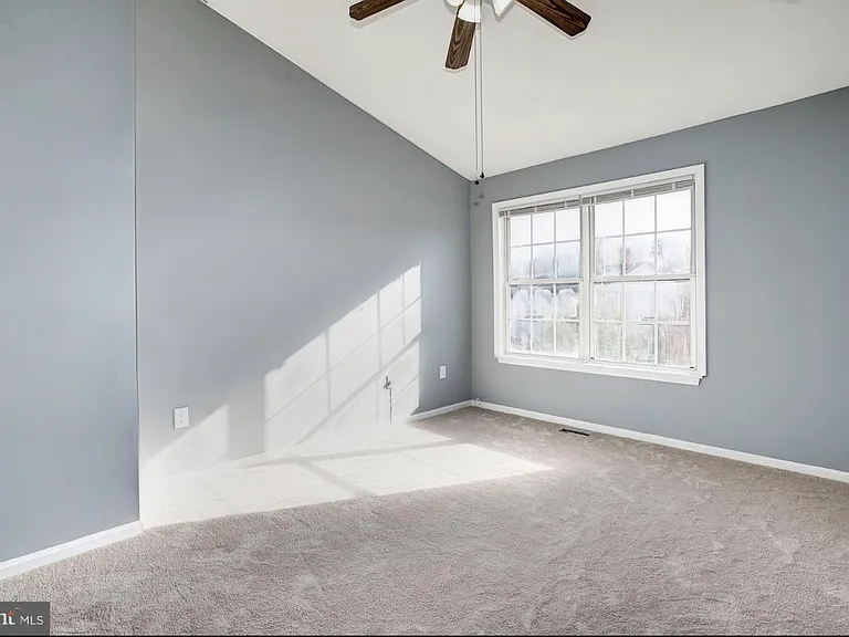 6955 Aquamarine Ct — Photo 12