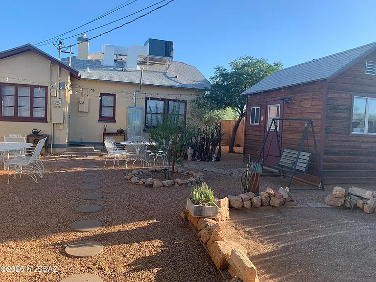 1031 E Grant Rd #1 — Photo 39