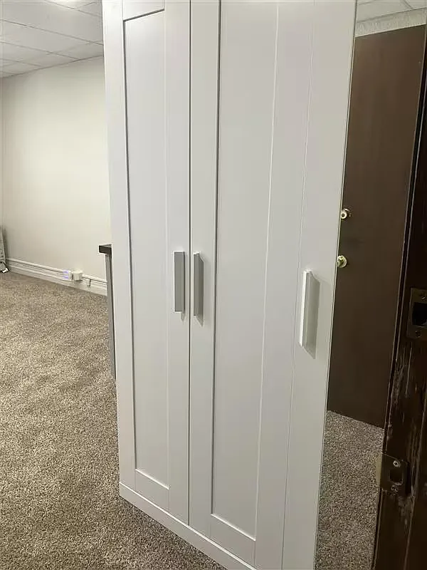 Studio, 3598 sqft, $1,080 — Photo 3