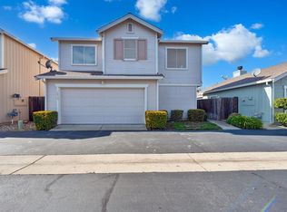 6339 Laguna Mirage Ln, Elk Grove, CA