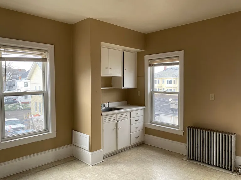 19 South St — Photo 3