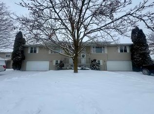 2966 Manitowoc Rd, Green Bay, WI 54311