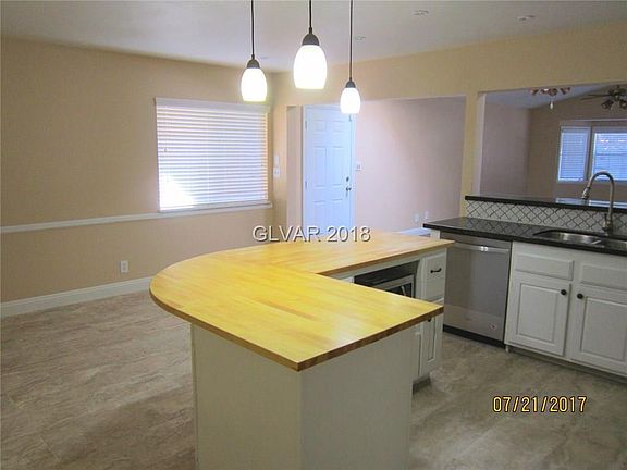 4th image of 7166 Fenway Ave