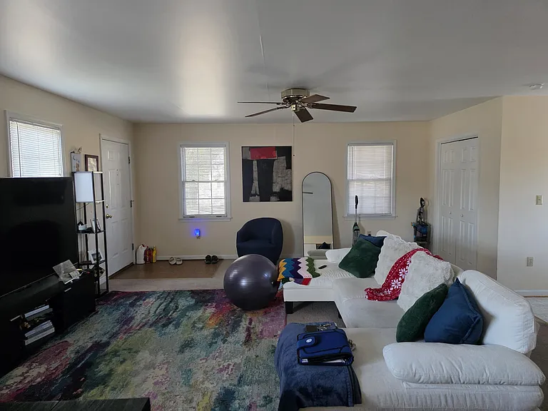 305 McCorkle Dr #B — Photo 3