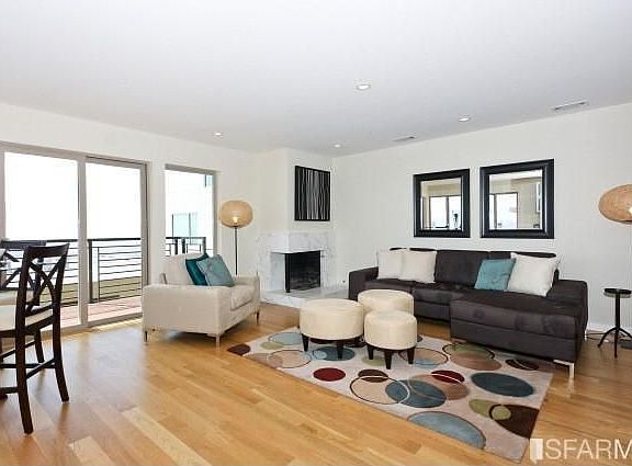2nd image of 827 Corbett Ave APT 102