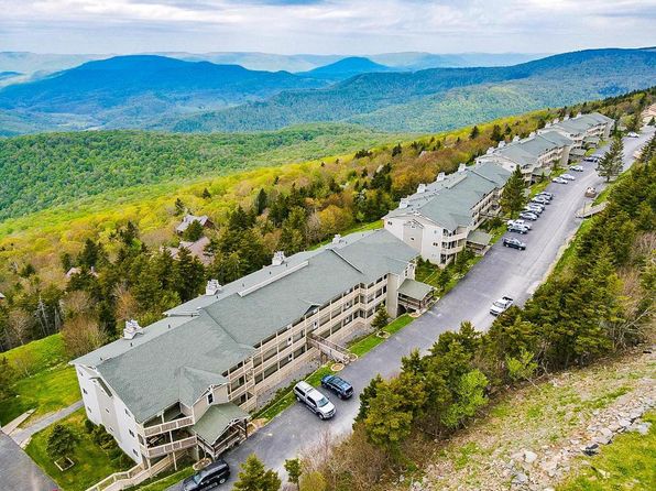 305C Summit Snowshoe, Dunmore, WV 24934