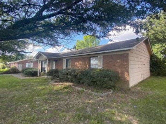 813 Sasse St, Clarksdale, MS 38614 Zillow
