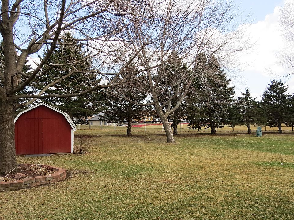 2nd image of 204 Pleasant Dr