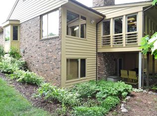 4830 Richmond Dr, Racine, WI 53406