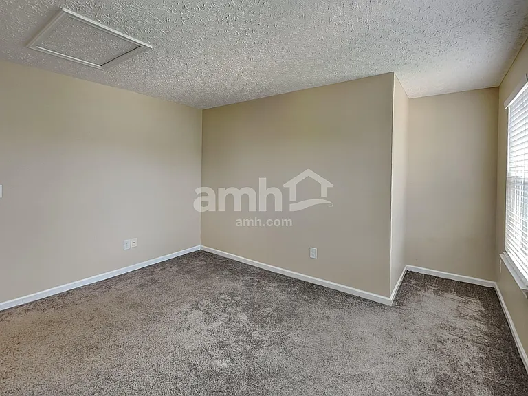317 Evergreen Cir — Photo 17