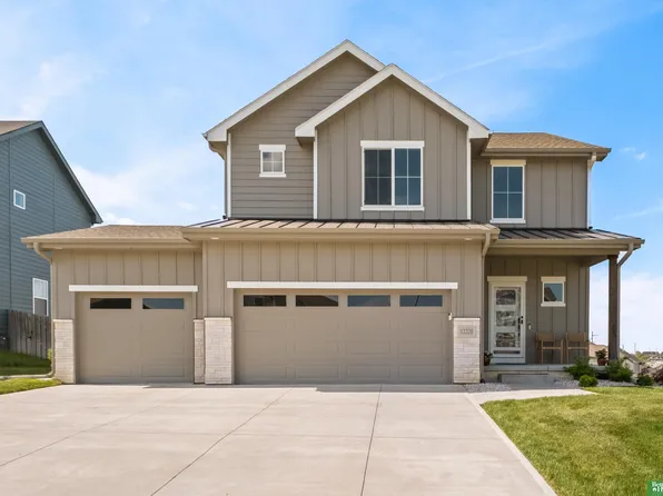 12220 S 111th Ave, Papillion, NE 68046