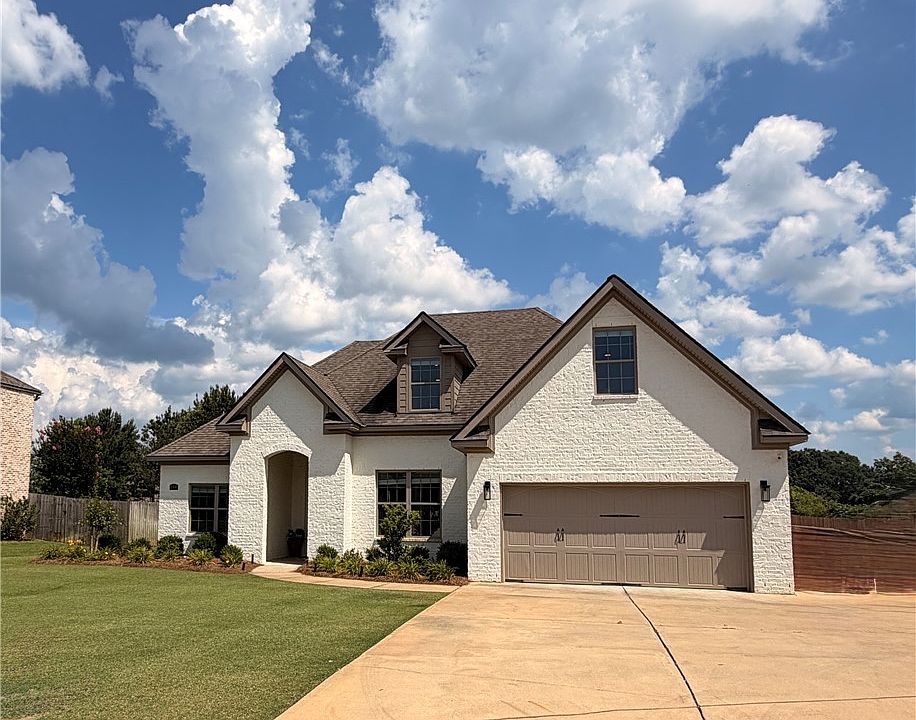 1st image of 144 Vineyard Ct
