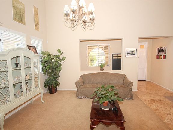 3rd image of 23595 Kathryn St