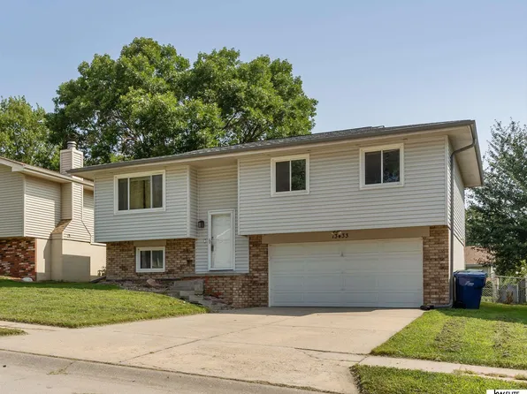13433 Redwood St, Omaha, NE 68138