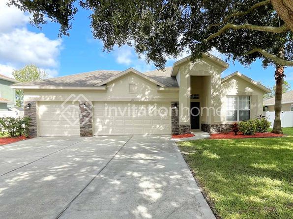 506 Woodford Dr