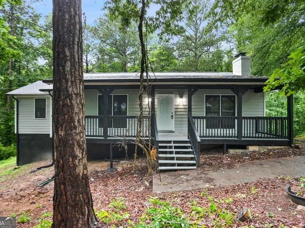 6032 Lakeshore Dr SE, Mableton, GA 30126