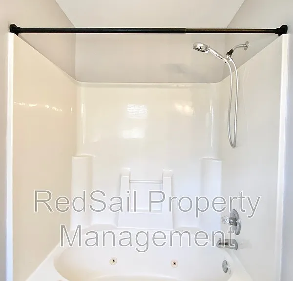 100 Zinfandel Rd — Photo 19