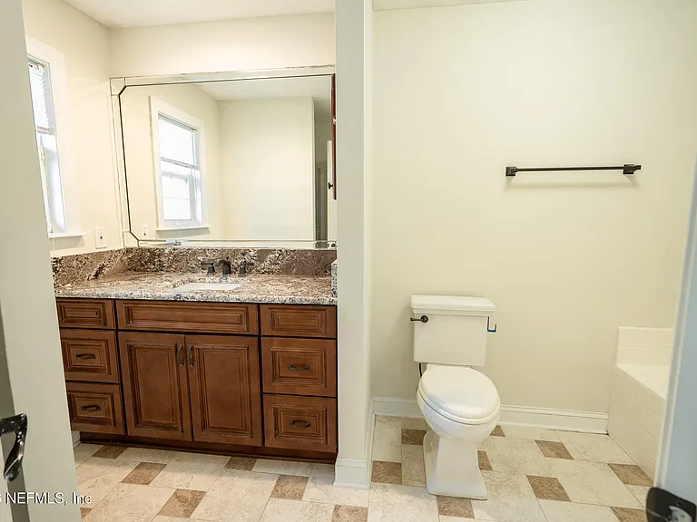 10355 Shelby Creek Rd S — Photo 13