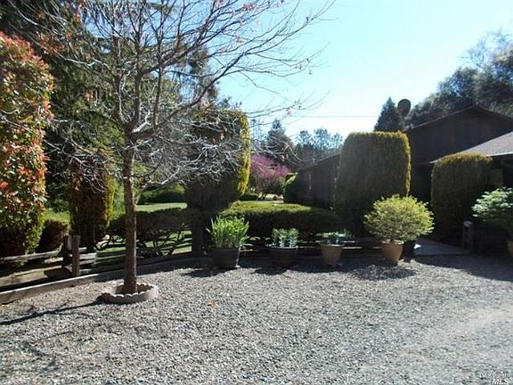 3rd image of 2020 Park Creek Ln