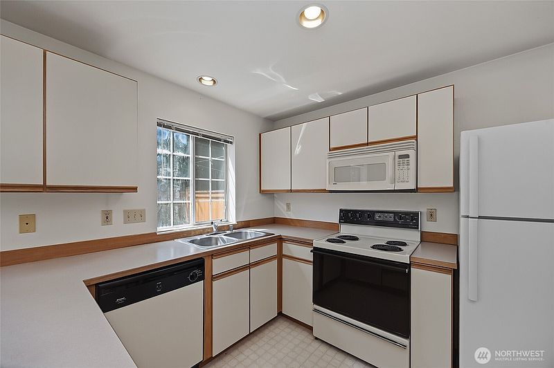 2nd image of 19620 80th Avenue W #J