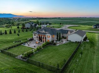 5709 26th Ave NW, Minot, ND 58703