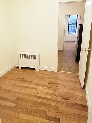 5th image of 401 E 73rd St APT 14