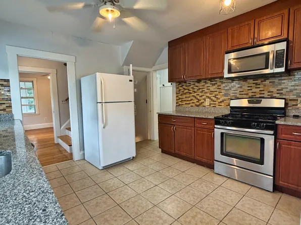 1186 Chestnut St, Newton, MA 02464