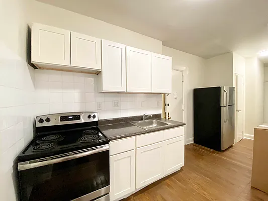 Rented by Bruma Realty LLC | media 6