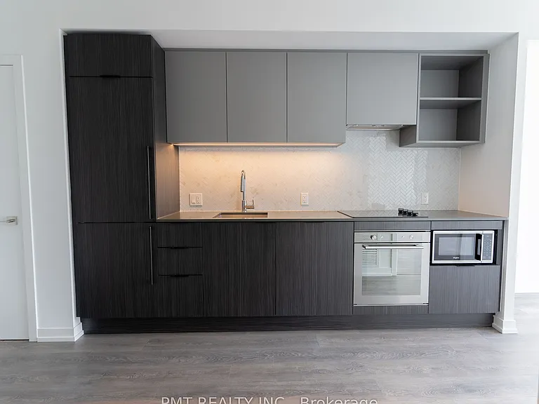 82 Dalhousie St #806 — Photo 4