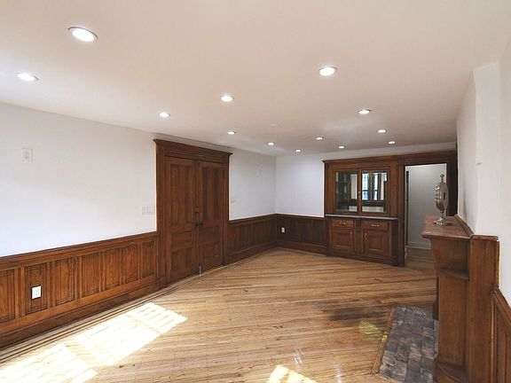 2nd image of 317 Mac Donough St #1