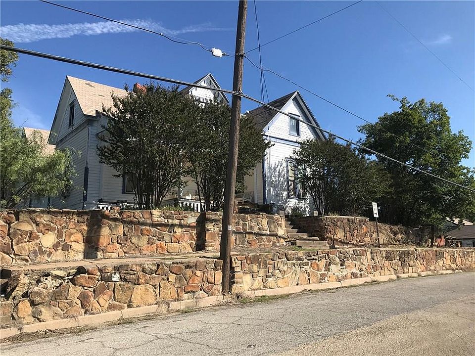 501 NE 1st St, Mineral Wells, TX 76067 Zillow