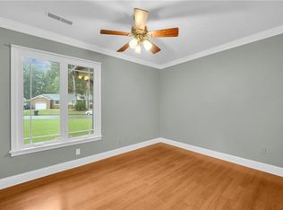 5800 Hamlet Rd, Virginia Beach, VA 23464