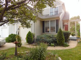 6533 Creek Run Dr, Centreville, VA 20121