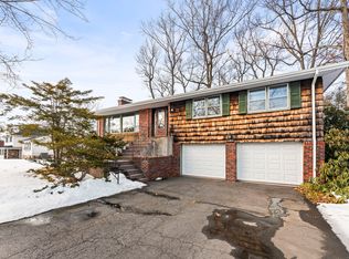 190 Timber Trl, East Hartford, CT 06118