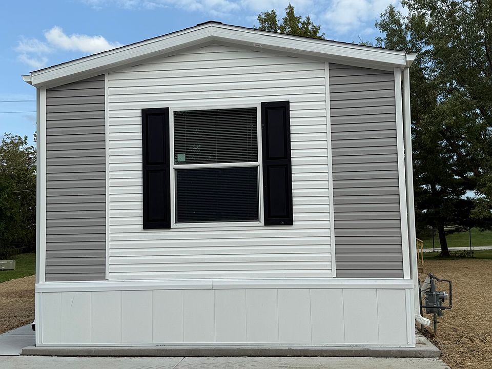 1st image of 75 Candlegate Cir