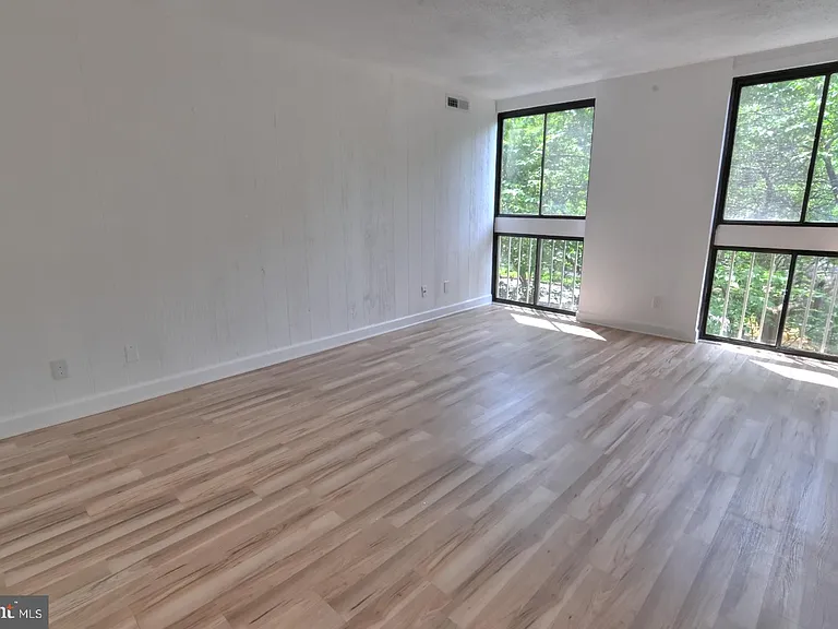 1580 Moorings Dr #11B — Photo 10