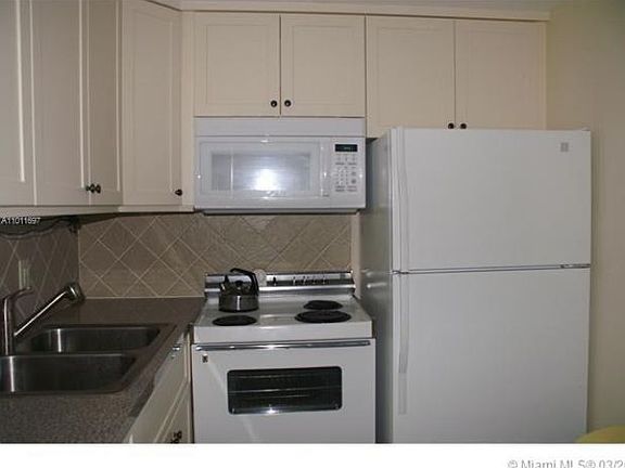 2nd image of 28 Harwood #28-B