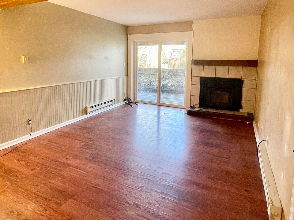 2nd image of 998 W Beaver Creek Blvd Suite D103