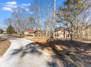 158 Creekwood Rd, Hartwell, GA 30643