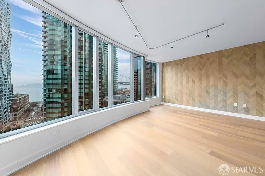 2 bed, 2.0 bath, 1403 sqft, $9,995 — Photo 2