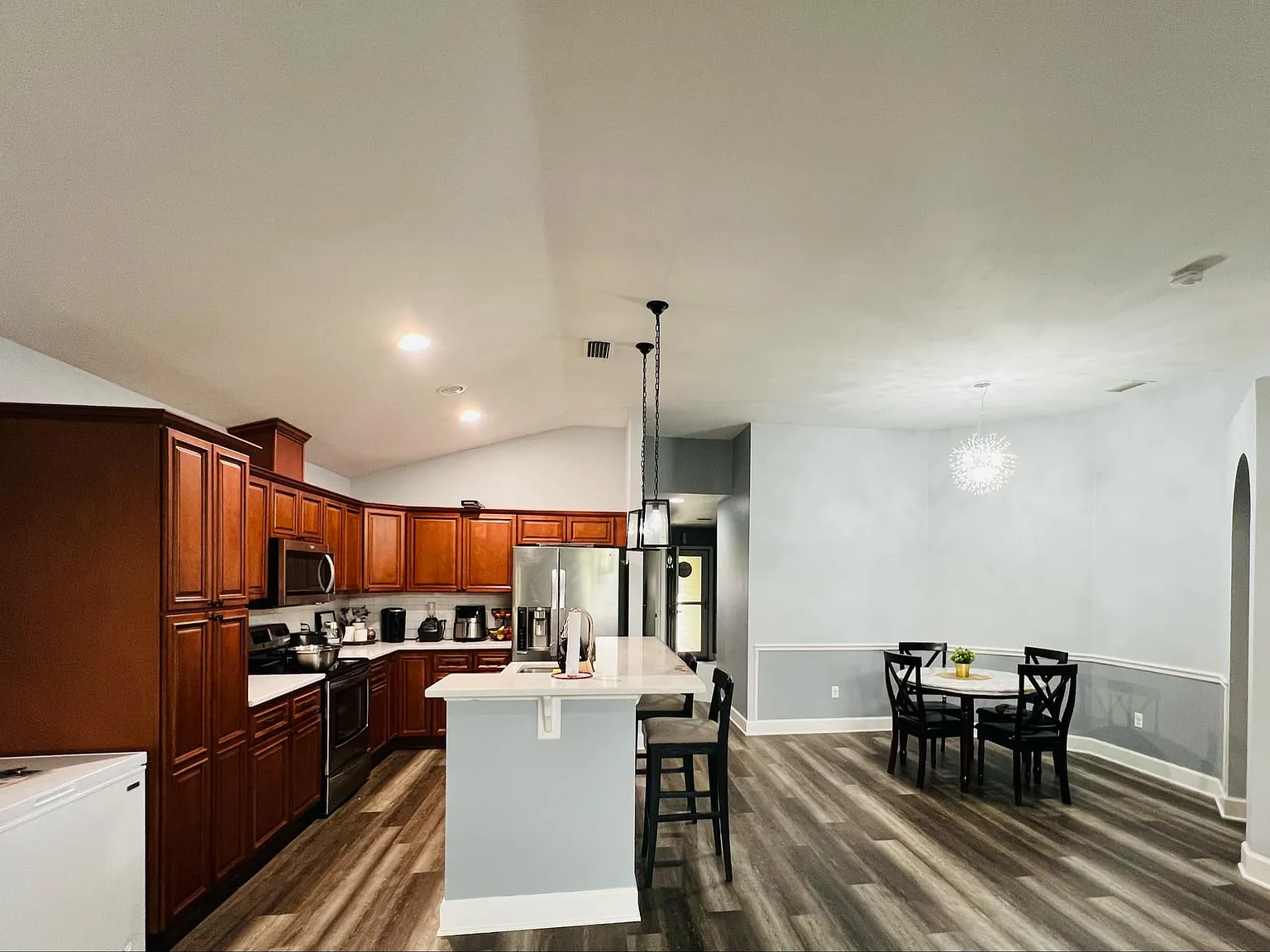 3602 NW 55th Ln — Photo 2