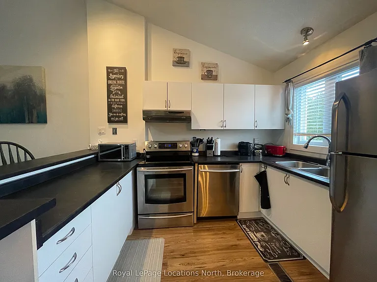 149 Fairway Cres #71 — Photo 12
