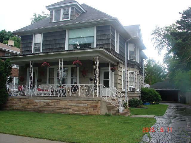 1st image of 27 N Chapel St
