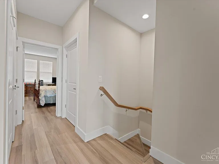 3906 Edwards Rd #B — Photo 18
