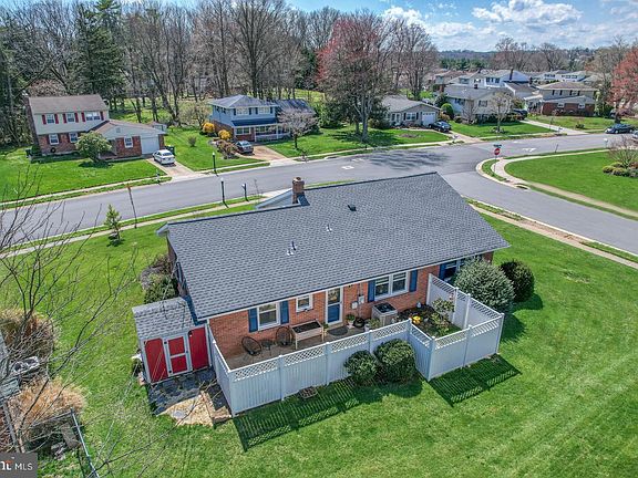 5th image of 2605 Heritage Farm Dr