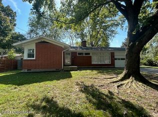 5302 Constance Dr, Louisville, KY 40272