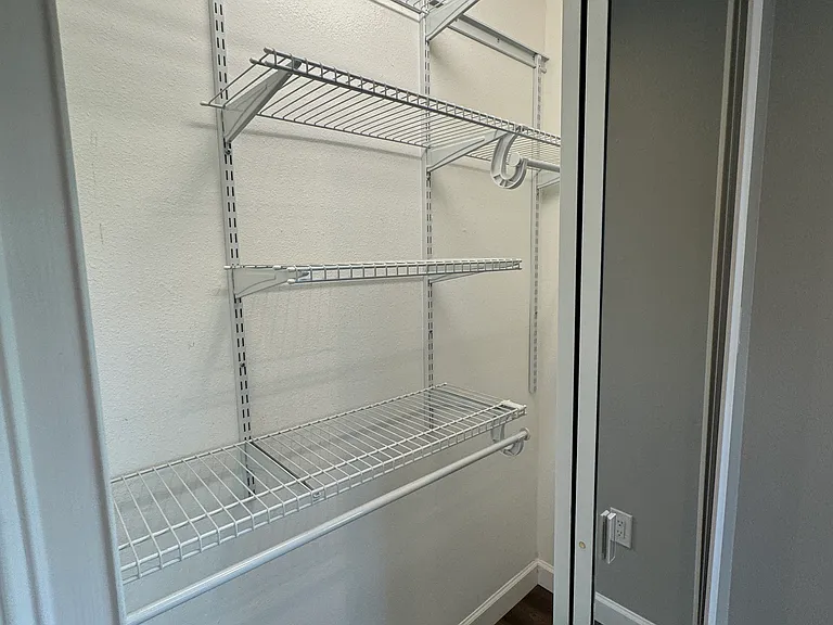 10430 Lithia Pinecrest Rd — Photo 23