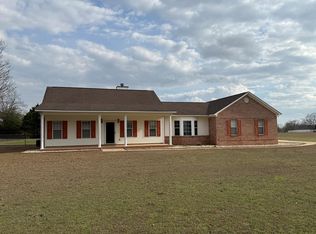 925 W King St, Headland, AL 36345